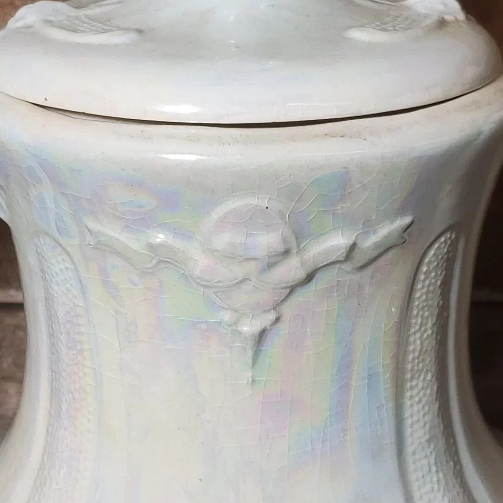 Loma of Arizona 1960's Footed Coffee/Hot Cocoa Pot - Server - Irridescent White